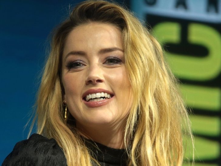 Amber Heard smile