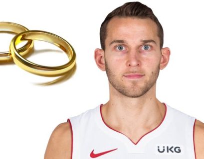 Nik Stauskas with wedding rings